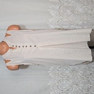 Red by BKE Cream Tunic Shirt/Top size Large